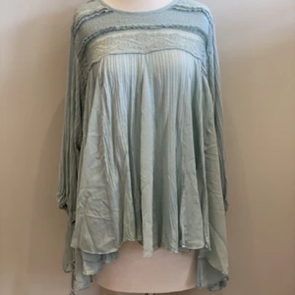 Free People Top - Picture 2 of 3